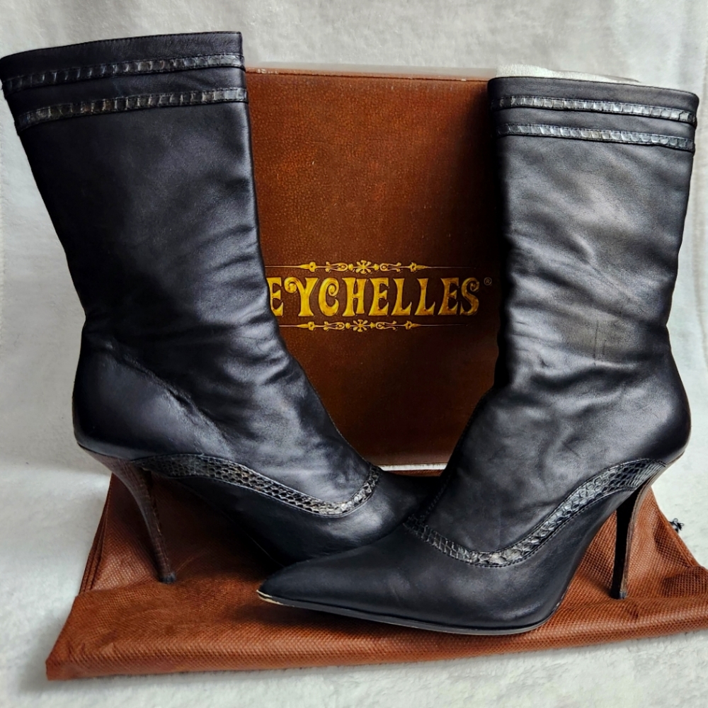 Sexy Black Seychelles Boots